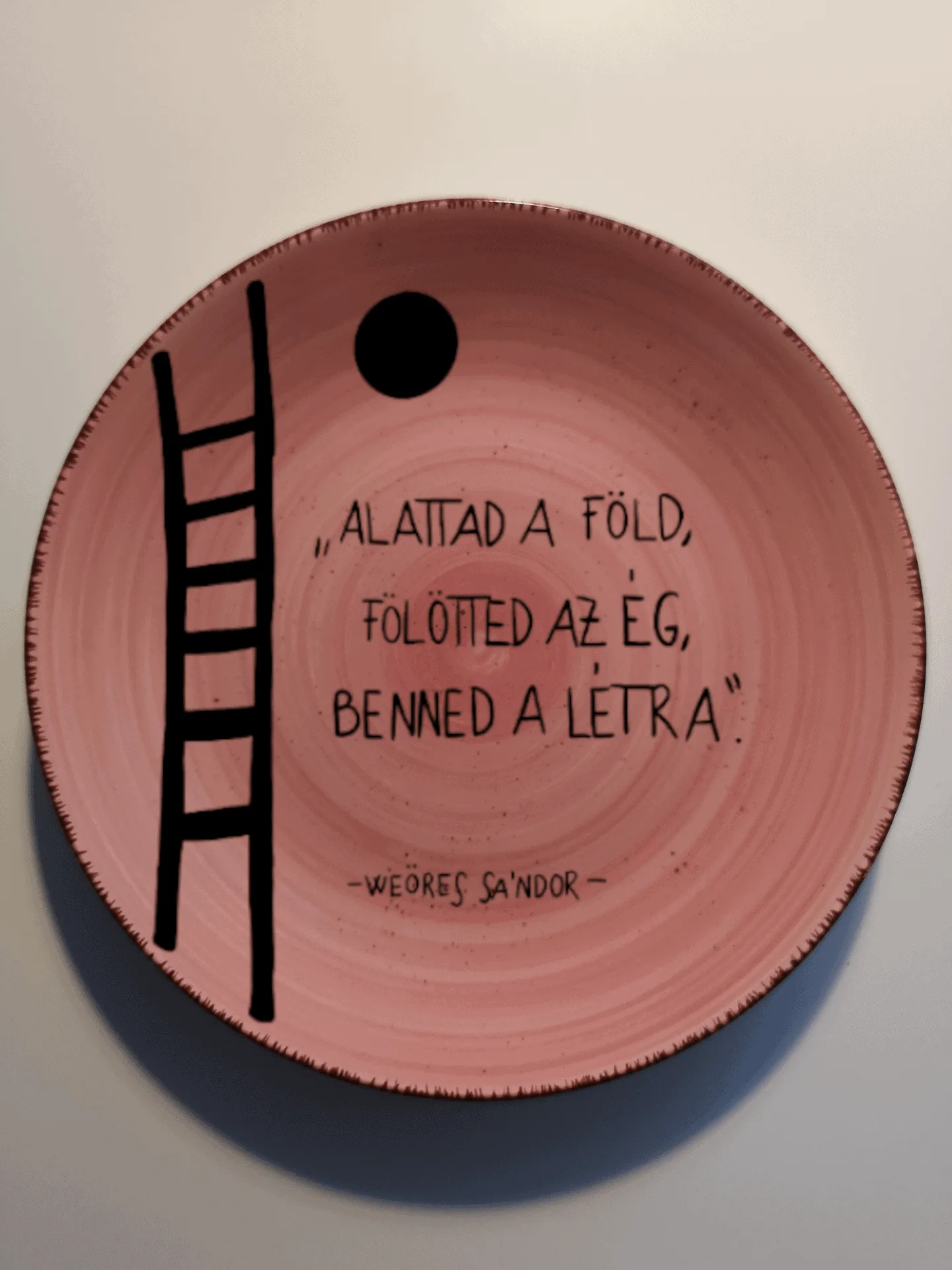 Verses tányér
