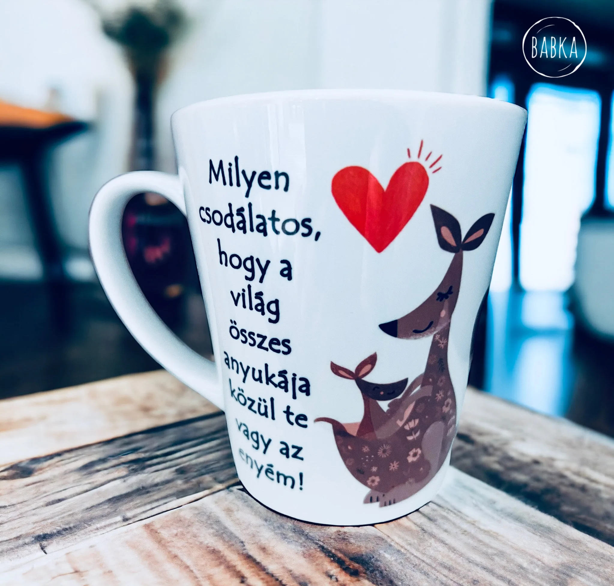 Kenguru mama (tejeskávés) (Milyen csodálatos!)
