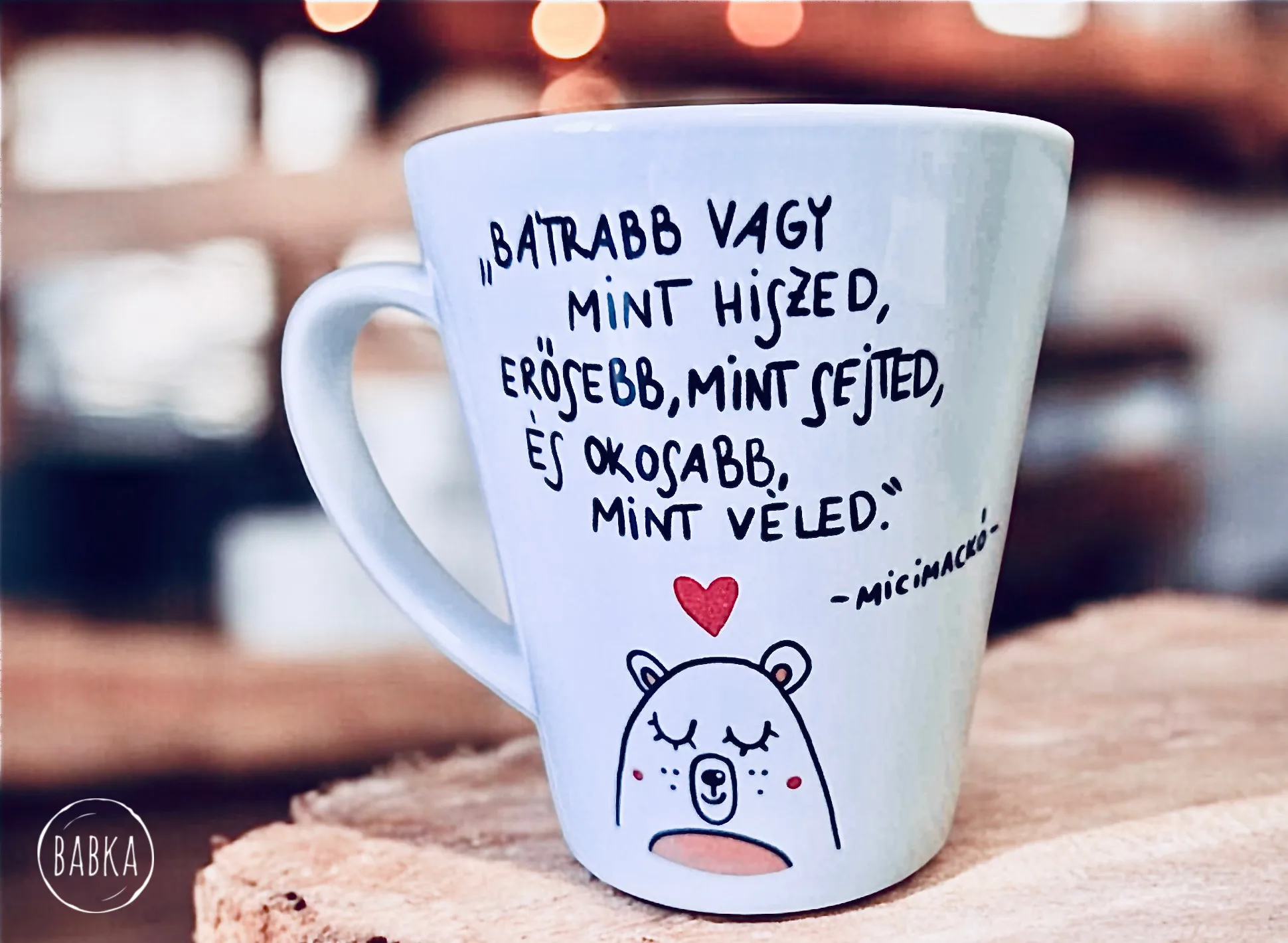 Micimackó (bátorság) tejeskávés