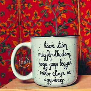 "Megfésülködöm" bögre