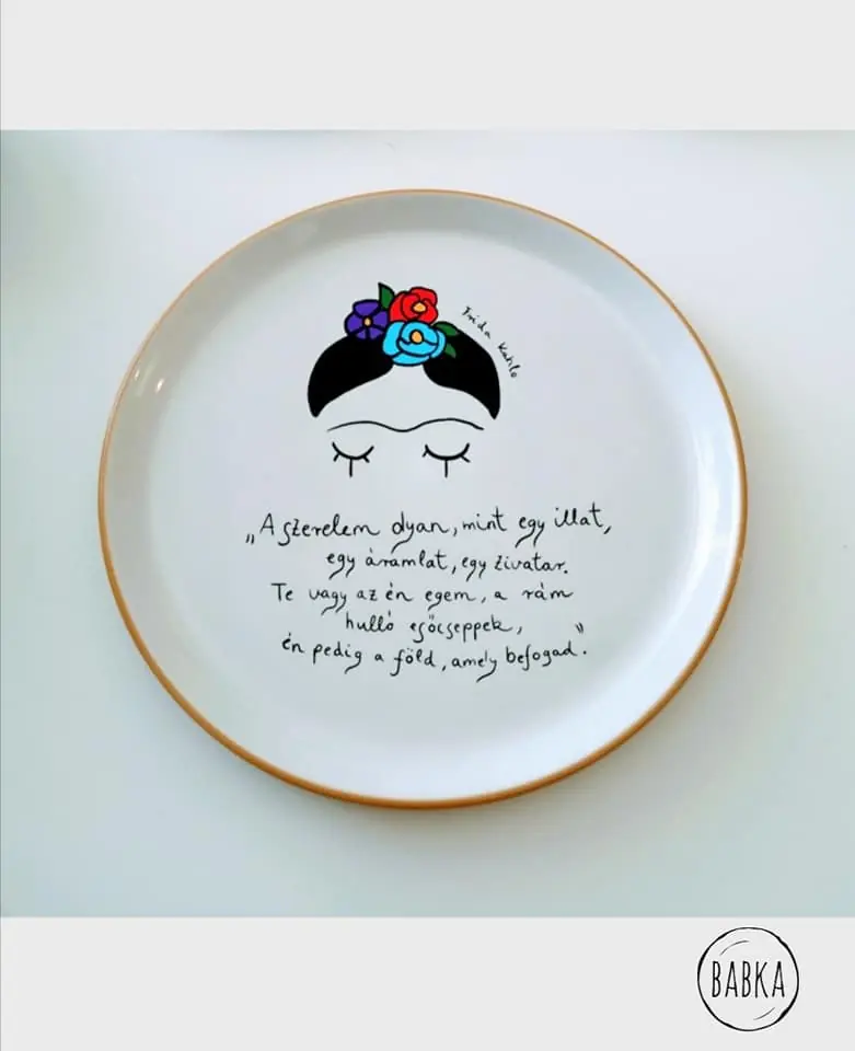 Frida (SZÍN A TÁNYÉR PEREMÉRE VONATKOZIK)