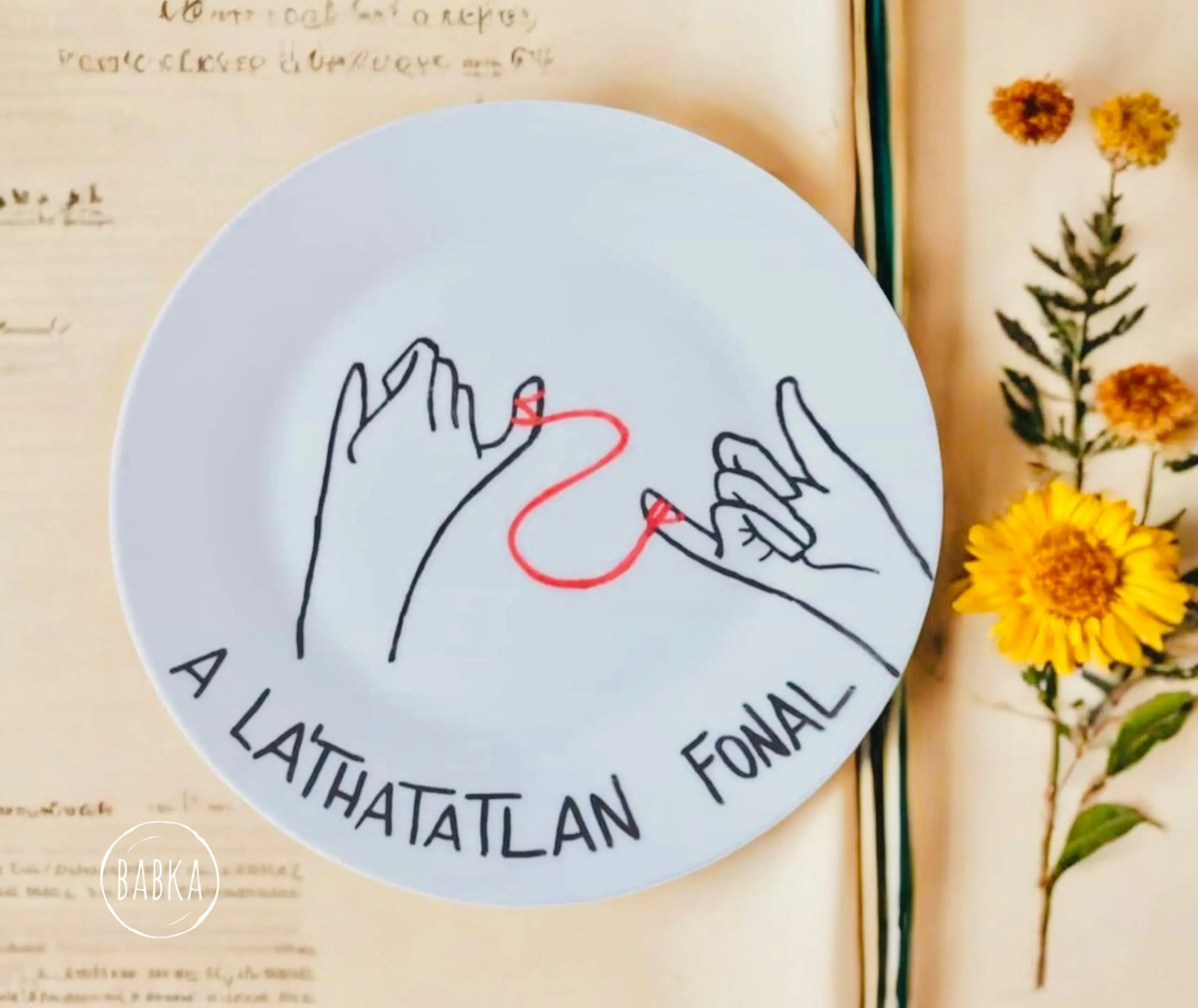 Láthatatlan fonal tányér