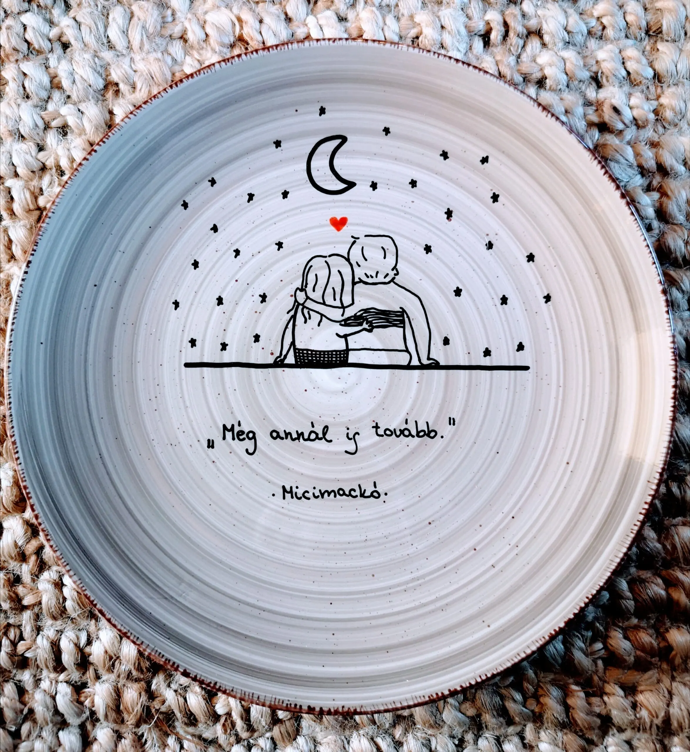 Még annál is tovább - tányér