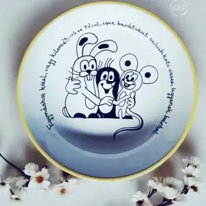 Barátság tál - Kisvakond (Egymáshoz közel, vagy kilométerekre távol, igaz barátokat szívük köti össze, legyenek bárhol.)