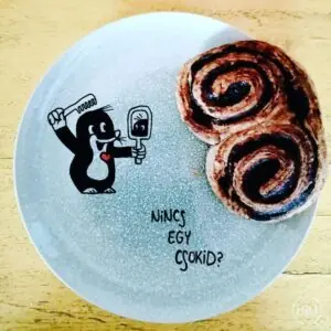 Nincs egy csokid? - Tányér