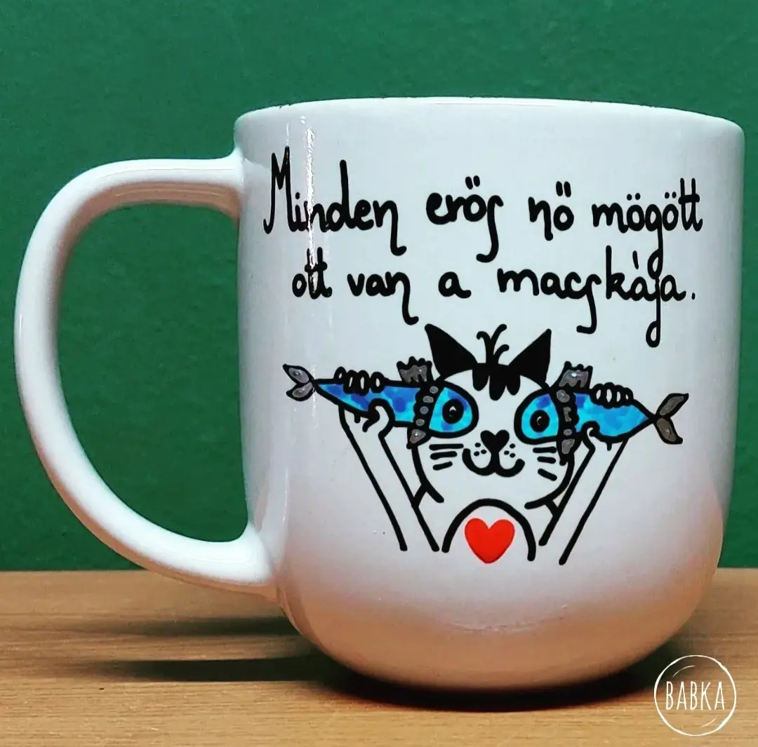 Macskás nő bögre