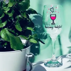 Amennyi belefér borospohár