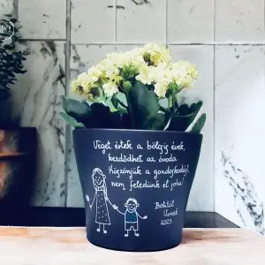 Bölcsis/ovis ballagási kaspó (fekete) (személyre szabható)