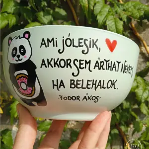 Fodor Ákos- A HEDONISTA HITVALLÁSA