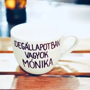 Mónika csésze (capuccinos)