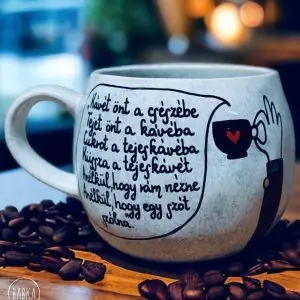 Petri-Reggelek (Kávét önt a csészébe; Tejet önt a kávéba (...) Anélkül, hogy rám nézne; Anélkül, hogy egy szót szólna)