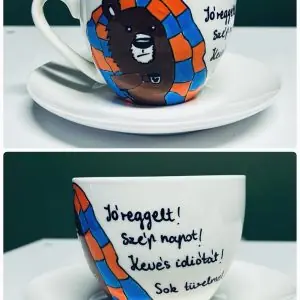 "Kevés idiótát!" csésze