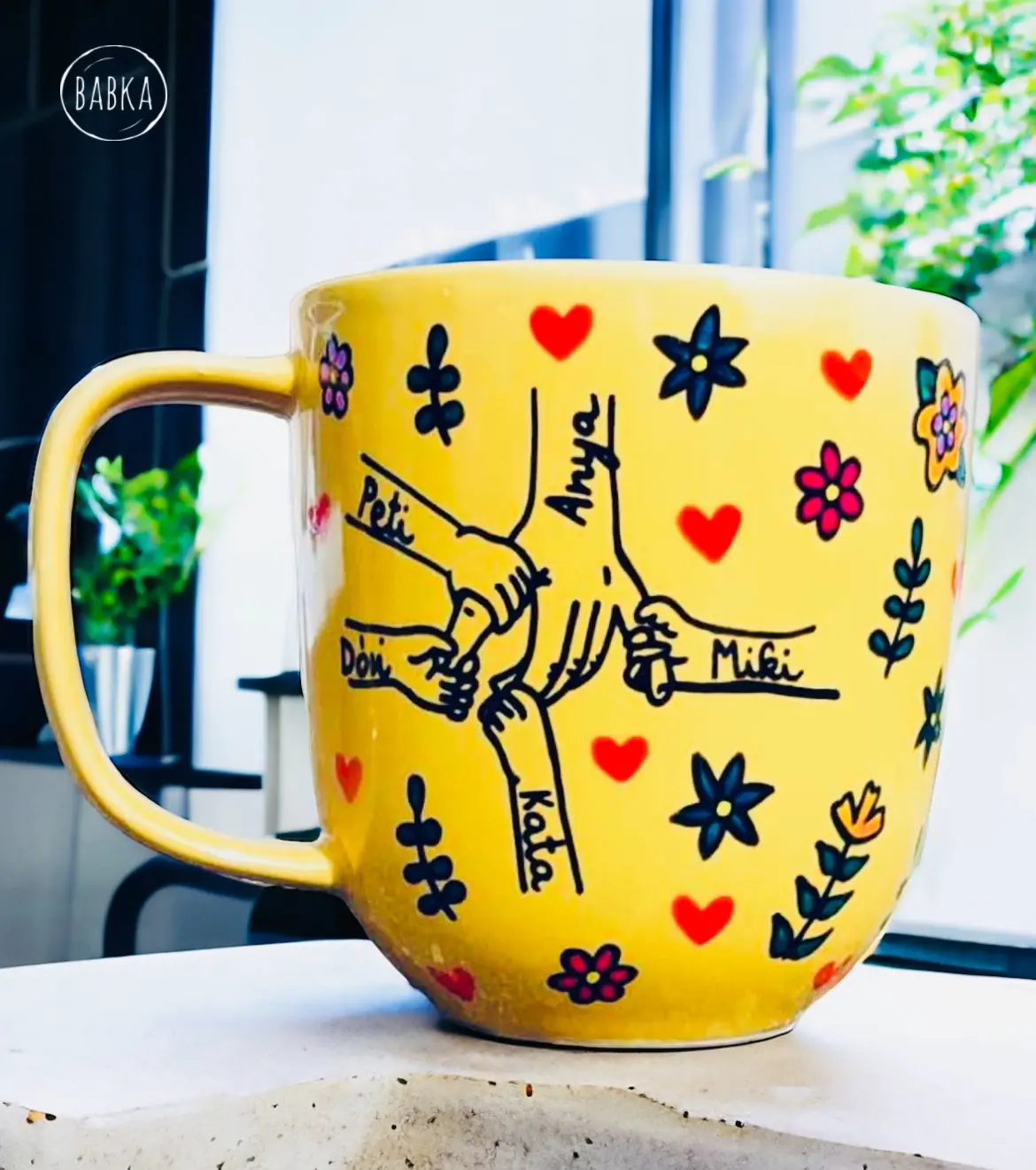 Anyák napi bögre (személyre szabható nevekkel)