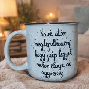 "Megfésülködöm" bögre