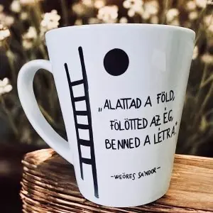 Weöres Sándor-Szembe fordított tükrök (tejeskávés)