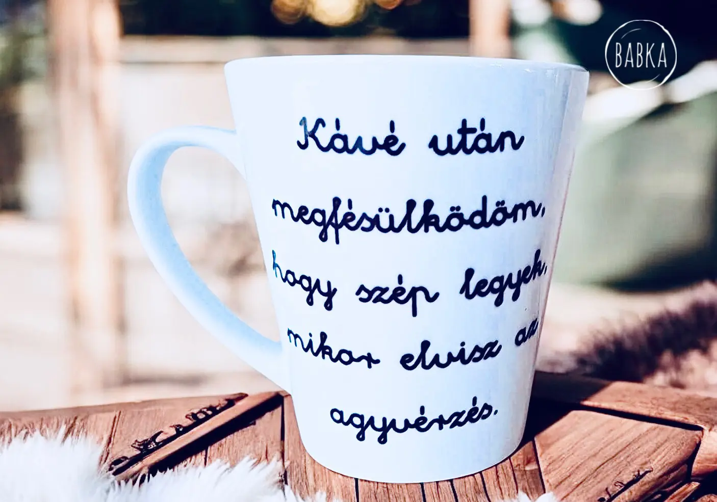 "Megfésülködöm" (tejeskávés)