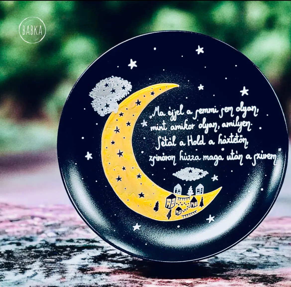 Sétál a hold a háztetőn (Quimby)