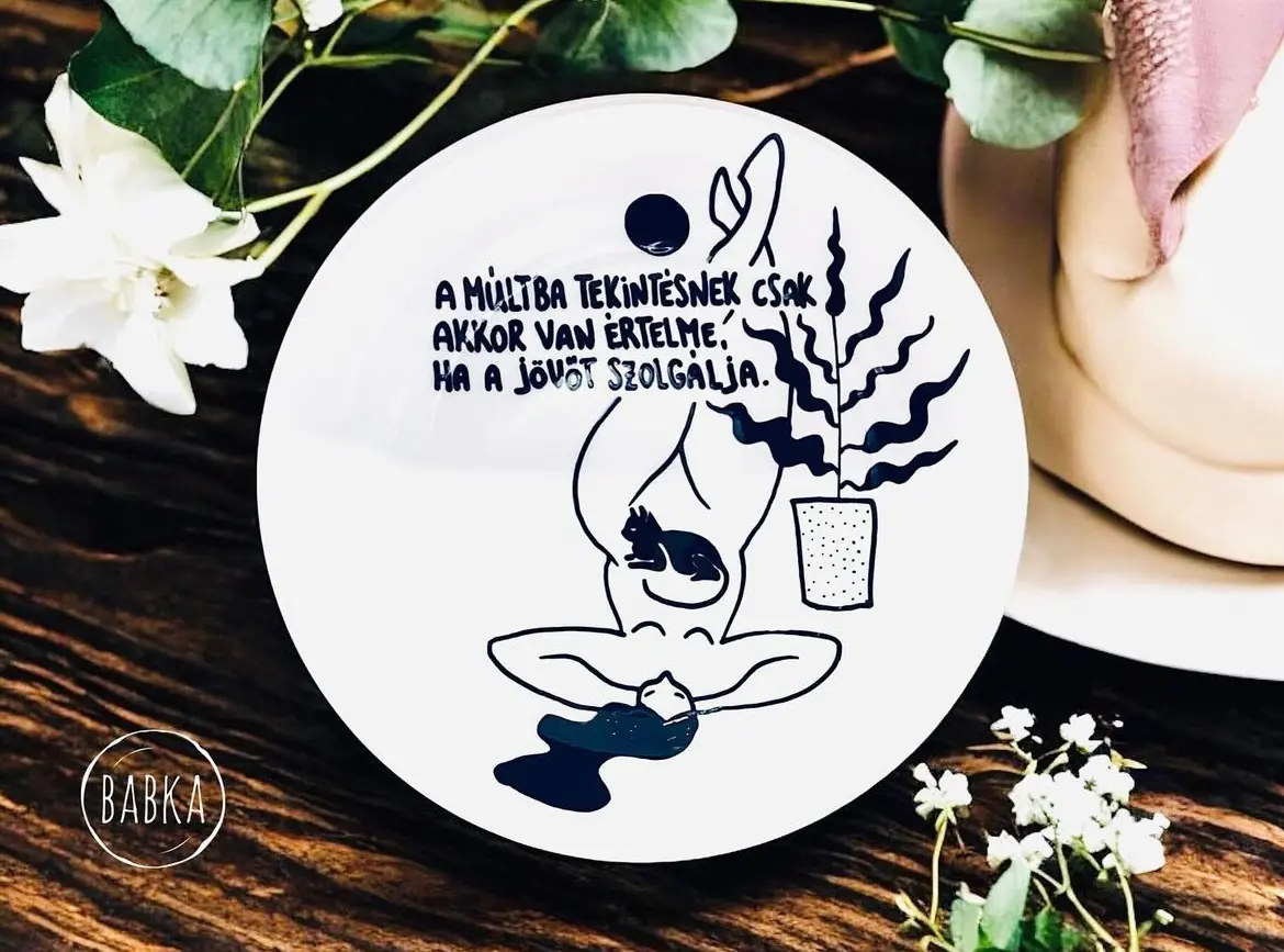 Múltba tekintés (tányér)