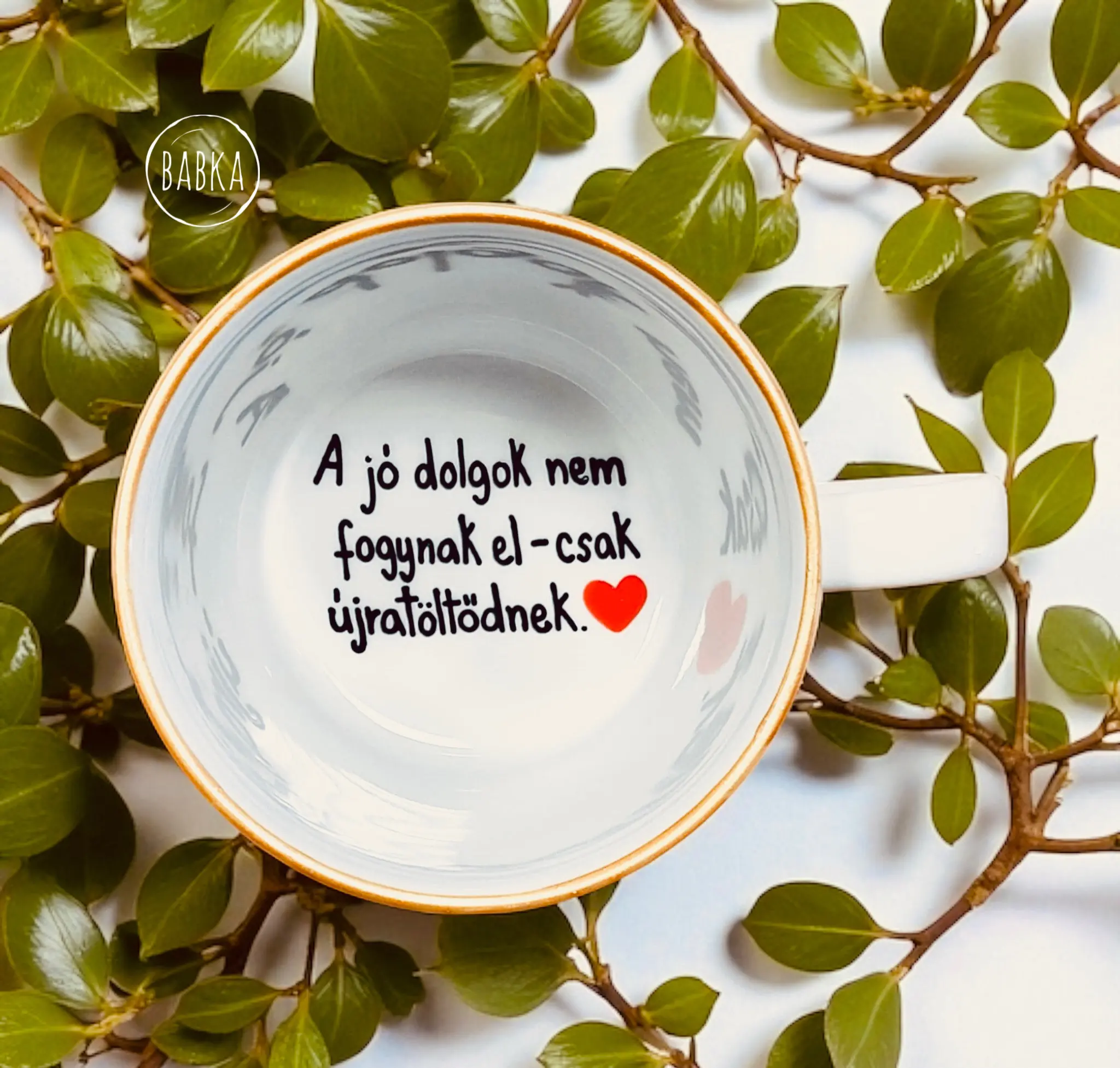 "Csak újratöltődnek." (csésze) (tejeskávés)