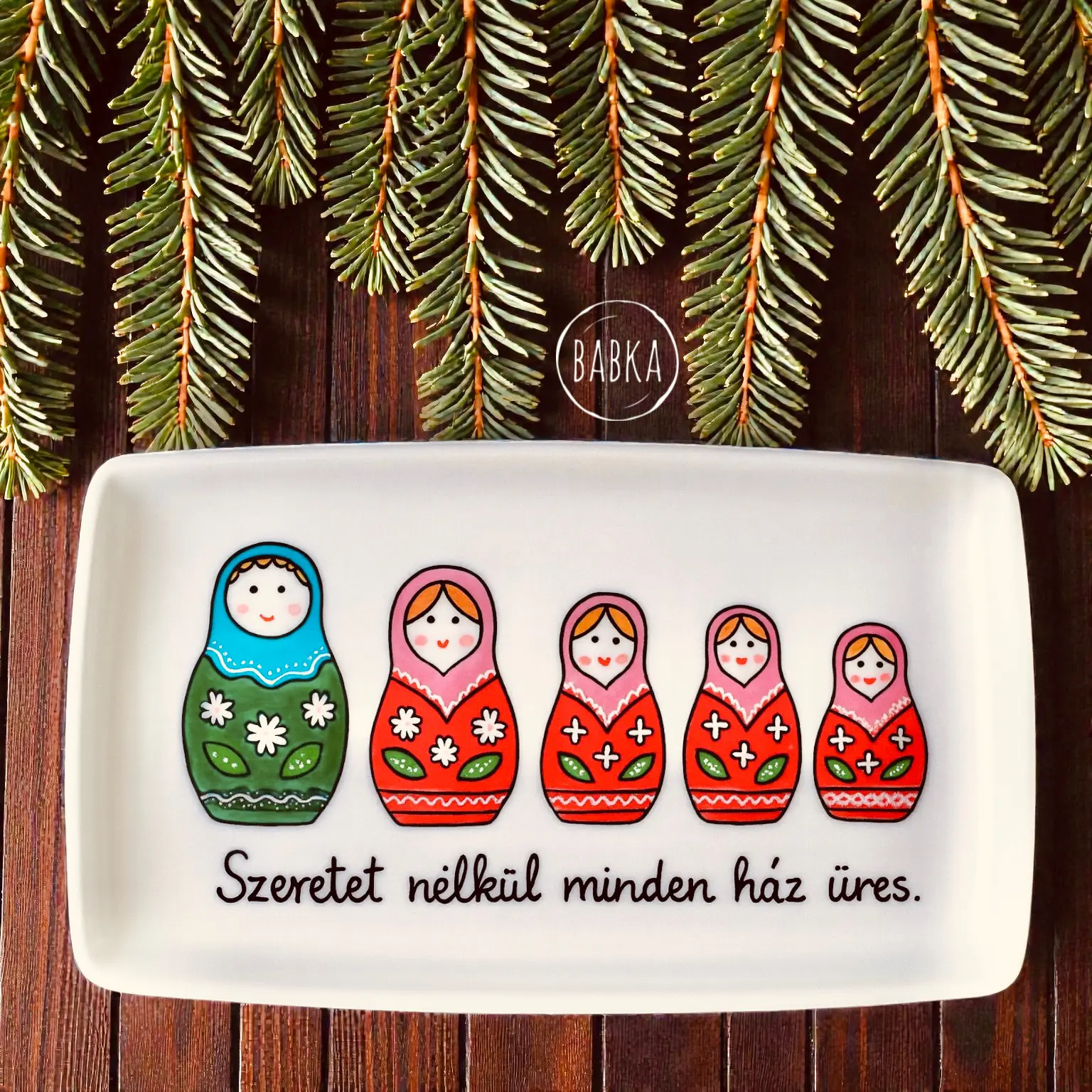 Seteményes tálca (babák)